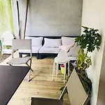 Проживание в семье Darwin Sdb Wc Et Terrasse Prives *