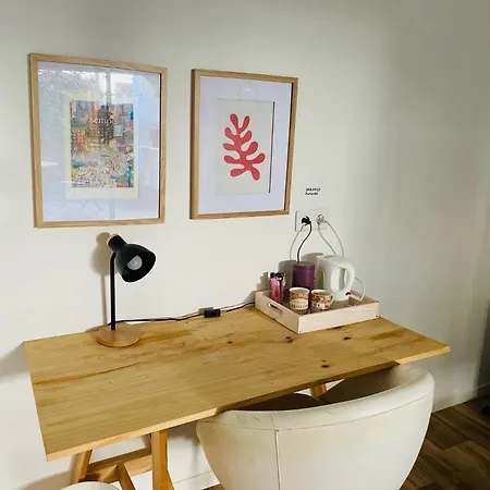 Проживание в семье Darwin Sdb Wc Et Terrasse Prives